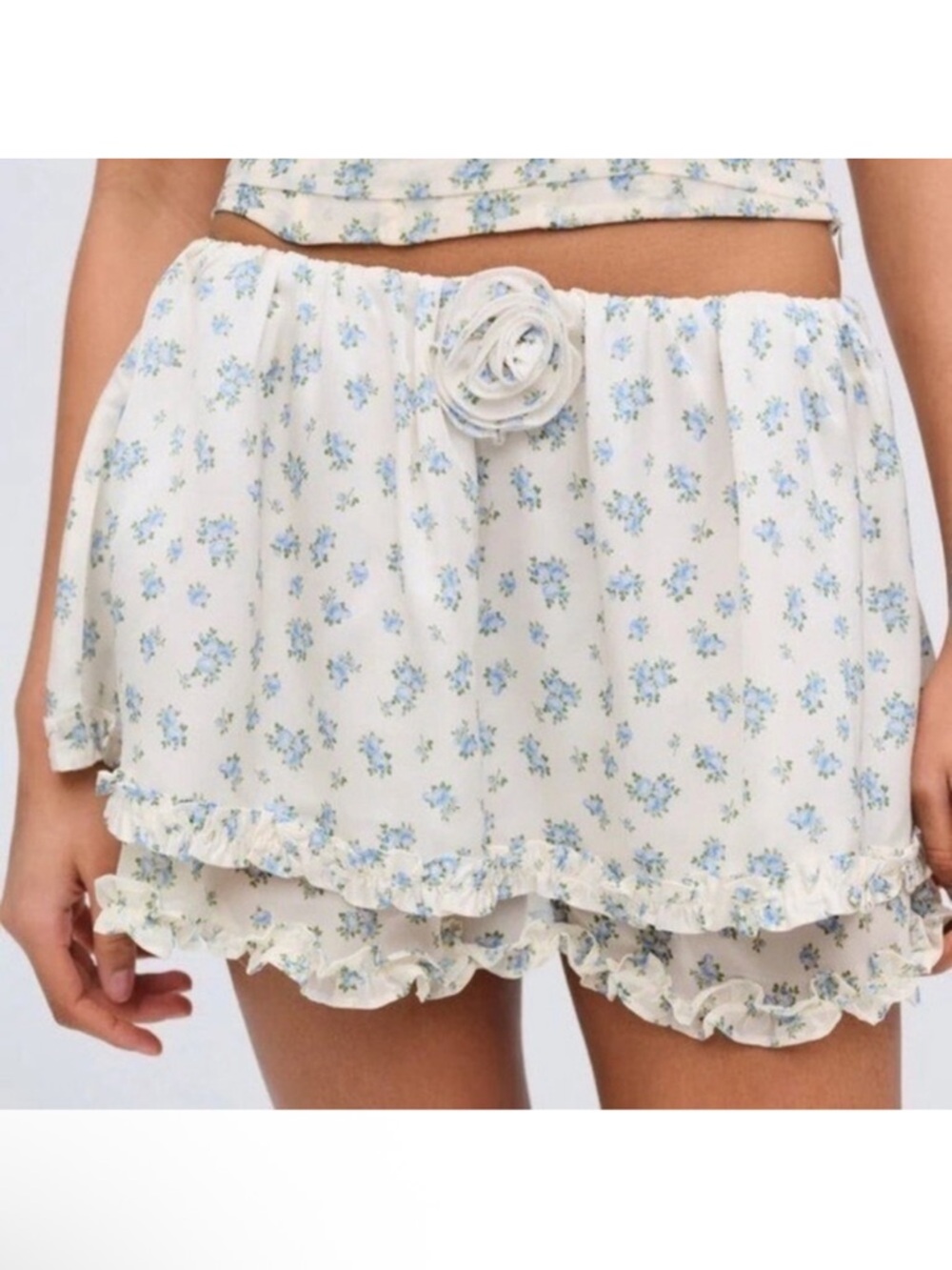 NWT For love and lemons Chateau skirt White floral with Blue Blossoms xs